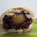 亀十 - 栗最中の断面