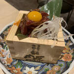 広島ホルモン・冷麺・元祖たれ焼肉 肉匣 - レアステーキユッケ風