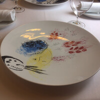 ラ・トゥーエル - シャガールの絵の飾り皿