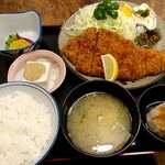 とんかつ都美多 - 特上ロースかつ定食