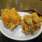 中華料理 日升 - 油淋鶏定食 980円（税込）の 鶏唐揚げ。　　　　　　2020.04.01