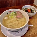 ラーメンラボ。ヒカリノサキ - 特性塩ラーメン