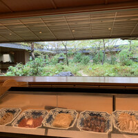 日本料理 「さくら」   ヒルトン東京お台場 - 庭園が見えるカウンター。癒されます。。