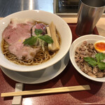 燃えよ麺助 - 