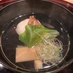 帰燕 - お椀：メバル、しらがウド、蟹のしんじょ しっかりした出汁。焼いたメバルが香ばしい。