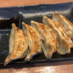 うさ担 - 焼餃子（スタンプカード特典）無料