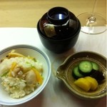 松 - 香の物と味噌汁