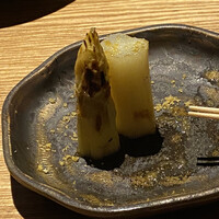 焼鳥 市松 - 焼き、接客ともに鳥しきにぜんぜん及ばないと思うけどなぁ。。