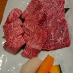 炭火焼肉たけさん亭 - 