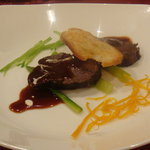 くいしんぼー山中 - 超～柔らかな牛タン赤ワイン煮