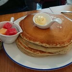 Breakfast Story - 1911_Breakfast Story_Full Stack of cakes@250THB 同行者のパンケーキ。これが3枚はかなりボリューミー！！