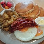 Breakfast Story - 1911_Breakfast Story_”New” Breakfast Poutine＠250THB