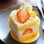 Patisserie Ravi,e relier - ガトー・シャンティー