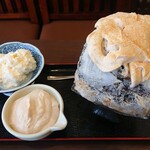 慈げん - 黒みつに黒ごまにきな粉クリーム