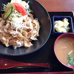 たなぽん食堂 - 生姜焼き丼ランチ（500円）