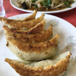 中華料理 成喜 - おかわりの餃子(笑)