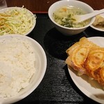 歓迎 - 餃子定食 (※後から餃子4個追加)