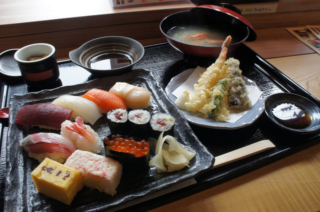 Robata 魚一心 東和ビル店 中央区役所前 居酒屋 食べログ Robata 魚一心 東和ビル店 中央区役所前 居酒屋 食べログ