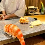 Gotanda Sushi Sushi Toukyou Eitowan - 活車海老