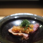Gotanda Sushi Sushi Toukyou Eitowan - 桜チップで燻した鰹