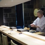 Gotanda Sushi Sushi Toukyou Eitowan - １階カウンター席
                      