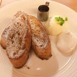 カフェ アンド ダイニング コンペルシュ - フレンチトースト
