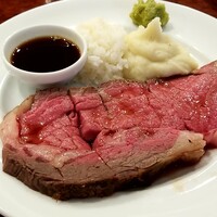 カルネジーオ イースト - 