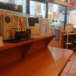 日高屋 - 店内