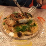 ビストロ ダイア - スズキのグリル、ウニクリームソース