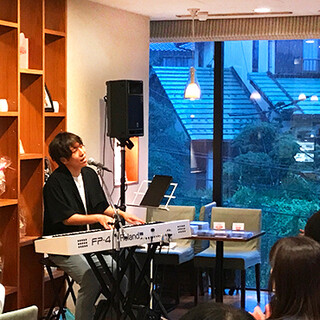 【音楽イベント】～奇数月の最終土曜日18:30/19:30～