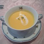 プチポワ - かぼちゃのスープ