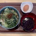 Izuno Ryoushi Baru Otameshiya - 肉蕎麦 ¥850