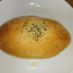 ガロパン - カレーパン160円、IBCテレビ菊池幸美アナ曰く「盛岡一辛いカレーパン」