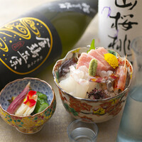 単純でシンプルな『向付』。しかしこの一皿で店の度量を知ることとなる