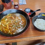 手打ちうどん一休 - 和風カレーうどんと白飯中