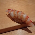 鮨 さかい - 茹でたての車海老は久米島