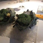 前菜・サザエと４種のキノコのグラティネ