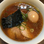 支那そばや - 醤油らぁ麺（830円）＋名古屋コーチン味付け玉子（160円）