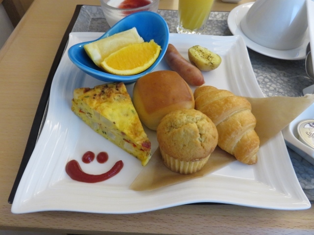 京都 四条高倉ホテル グランレブリー 京都 四条高倉ホテル Grandereverie 烏丸 その他 食べログ