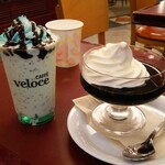 CAFFE VELOCE - ﾁｮｺﾐﾝﾄﾏｾﾞﾘｰ420円とｺｰﾋｰｾﾞﾘｰ320円