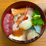 北の板さん - 元祖　おまかせ丼（１０００円）