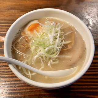 渋谷駅周辺で旨い塩ラーメンを食す おすすめ店選 食べログまとめ 渋谷駅周辺で旨い塩ラーメンを食す おすすめ店選 食べログまとめ