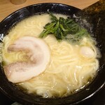 町田商店 - 特製チャーハンセットのラーメン(塩)