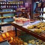 Cafe & Bakery VERITA - おしゃれな店内