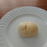 ナナパン - クリームパン！もちもちでカスタード美味しい。