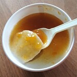 まるカフェ - ココナッツゼリー マンゴーソース350円