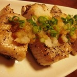 一扇 - まぐろ角切りステーキ。