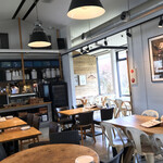  IN THE GREEN - 店内