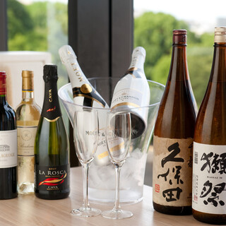 生ビール、ワイン、サワー、果実酒、紹興酒などが飲み放題