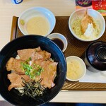 Gasuto - 帯広風豚丼と蟹爪クリームコロッケの和膳（とろろ付き）999円税別
